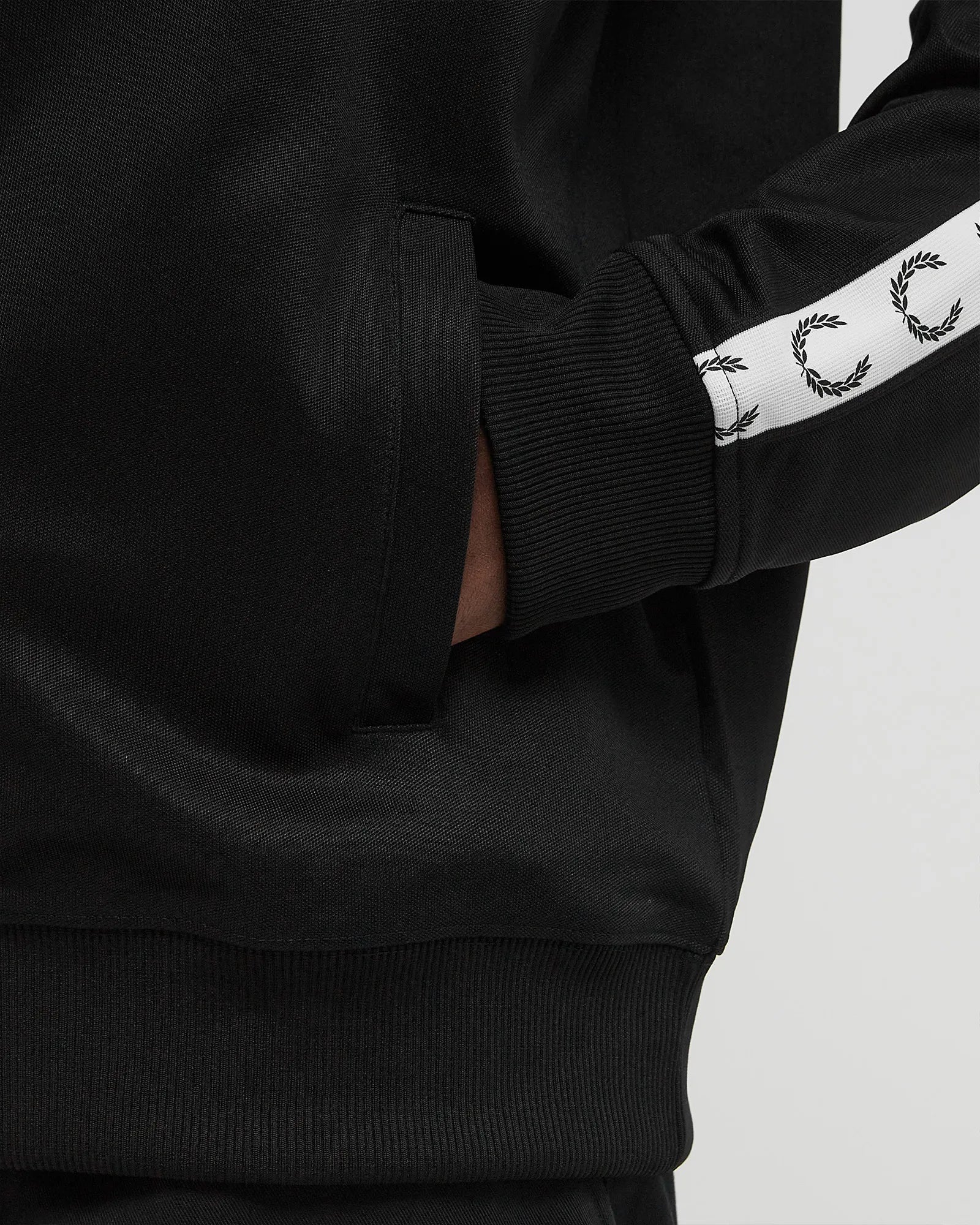 Fred PerryTAPED TRACK JACKET